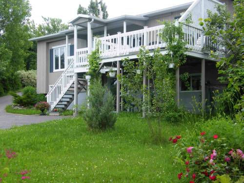 Cap-Saint-Ignace (Quebec) Canada Hotel