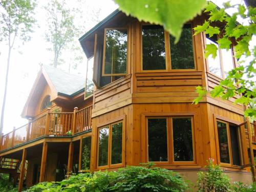 Magog (Québec) Canada Promo Code Booking.com