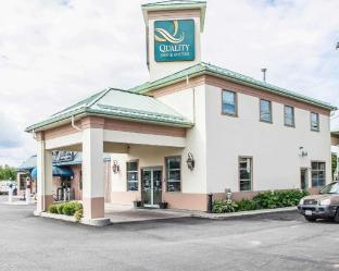 Gananoque Canada Hotels