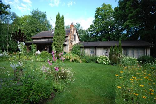 Foresters Falls Ontario 
Kanada Promo-Code Booking.com