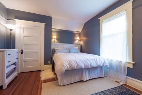 Fanny Bay 
Kanada Promo-Code Booking.com