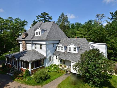Sainte-Adele Quebec 
Kanada Promo-Code Booking.com