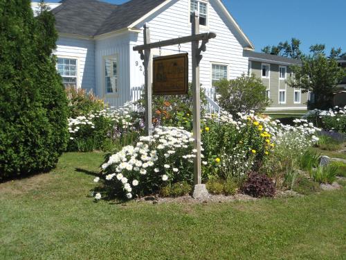 Baie-Comeau (QC) Canada Promo Code Agoda.com
